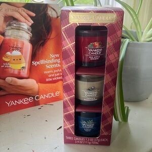 NWT Yankee Candle 3 Pc Mini Candles:Sweater Weather/Apple/Cedar/Amber & Sndlwood